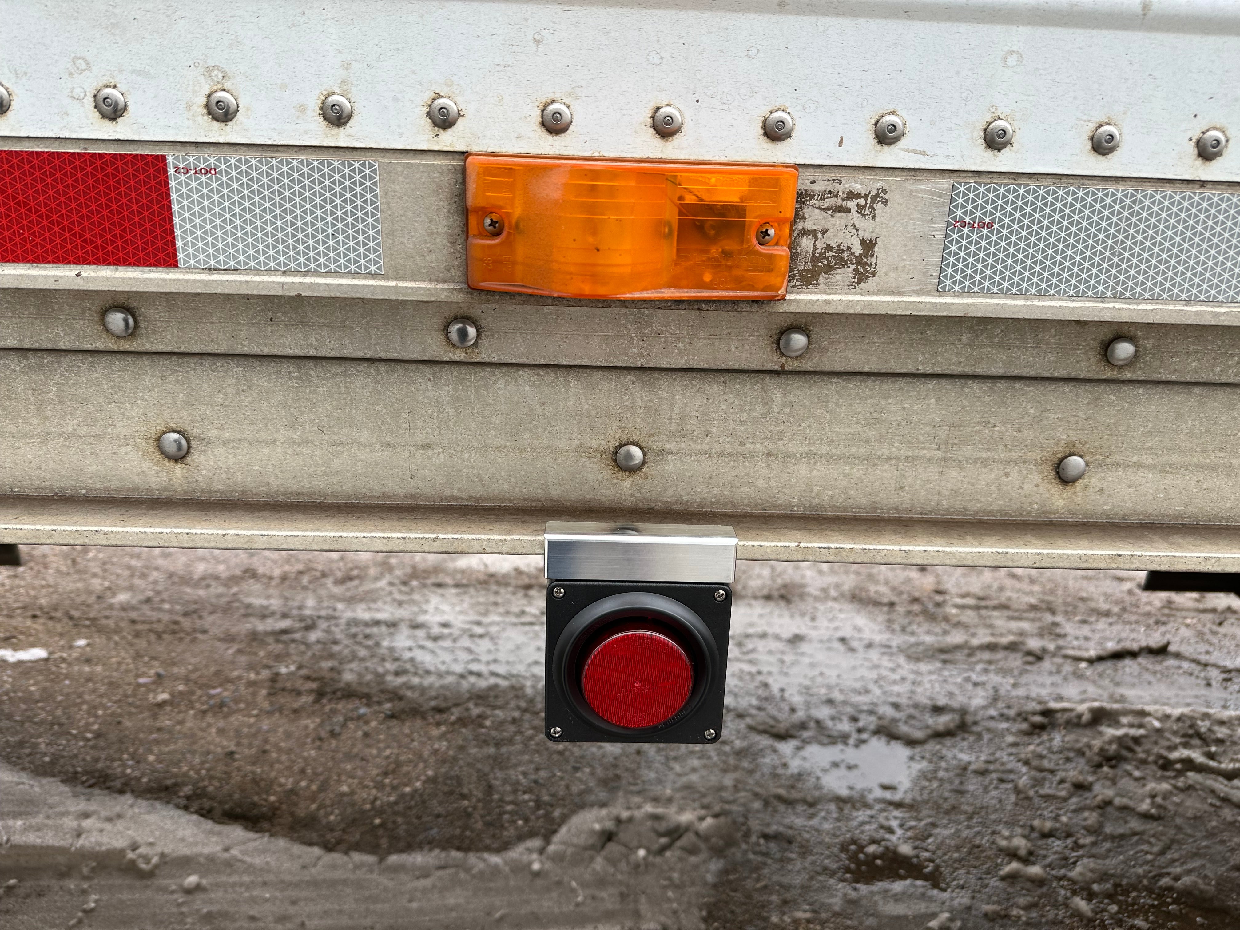 Hopper Light System for Wilson Grain Trailers Rack & Pinion: Enhanced ...